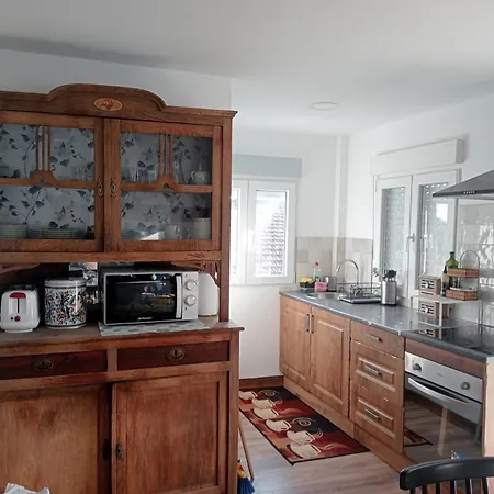 度假居 A Castelana De *