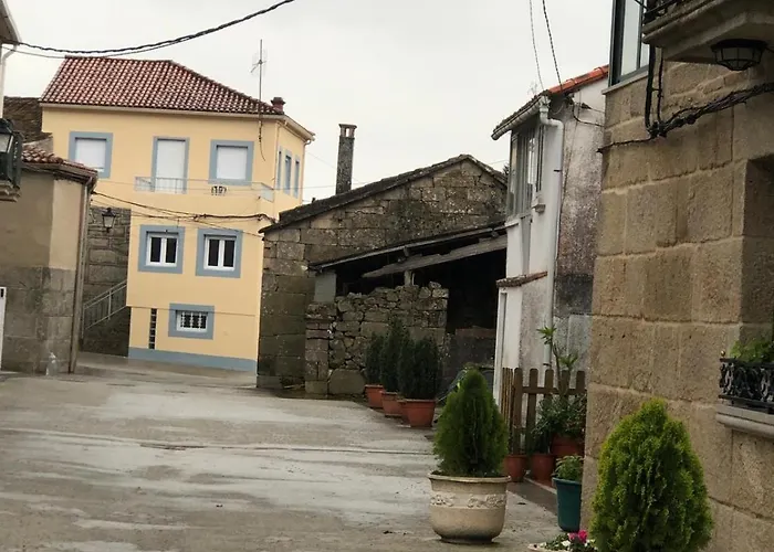 A Castelana De *